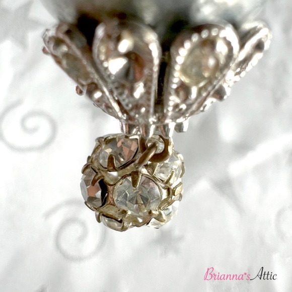 Handmade silver and crystals designer dangling clip on earring - Picture 8 of 8